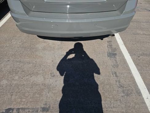 Used 2020 Dodge Journey SE w/ SE Popular Equipment Group FWD image 6