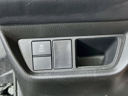 Used 2023 Honda HR-V EX-L image 10