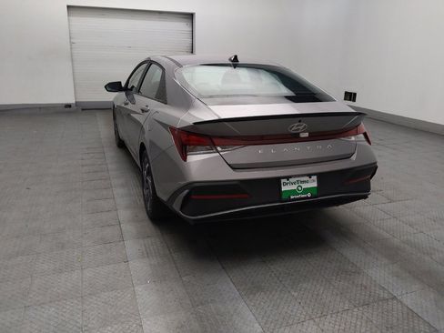 Used 2025 Hyundai Elantra Sport w/ Cargo Package FWD image 5