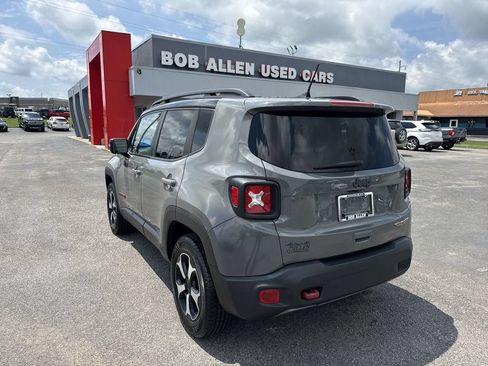 Used 2021 Jeep Renegade Trailhawk AWD/4WD image 12