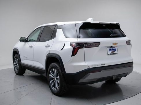 New 2026 Chevrolet Equinox LT w/ Convenience Package II image 4