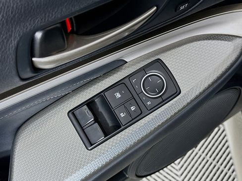 Used 2016 Lexus RC 350 AWD image 18