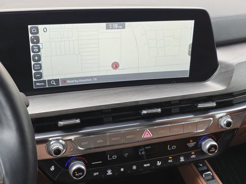 Used 2025 Kia Telluride SX Prestige X-Pro AWD/4WD image 9