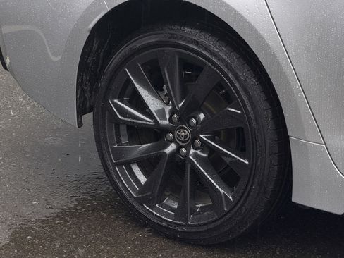 Certified 2025 Toyota Corolla SE image 30