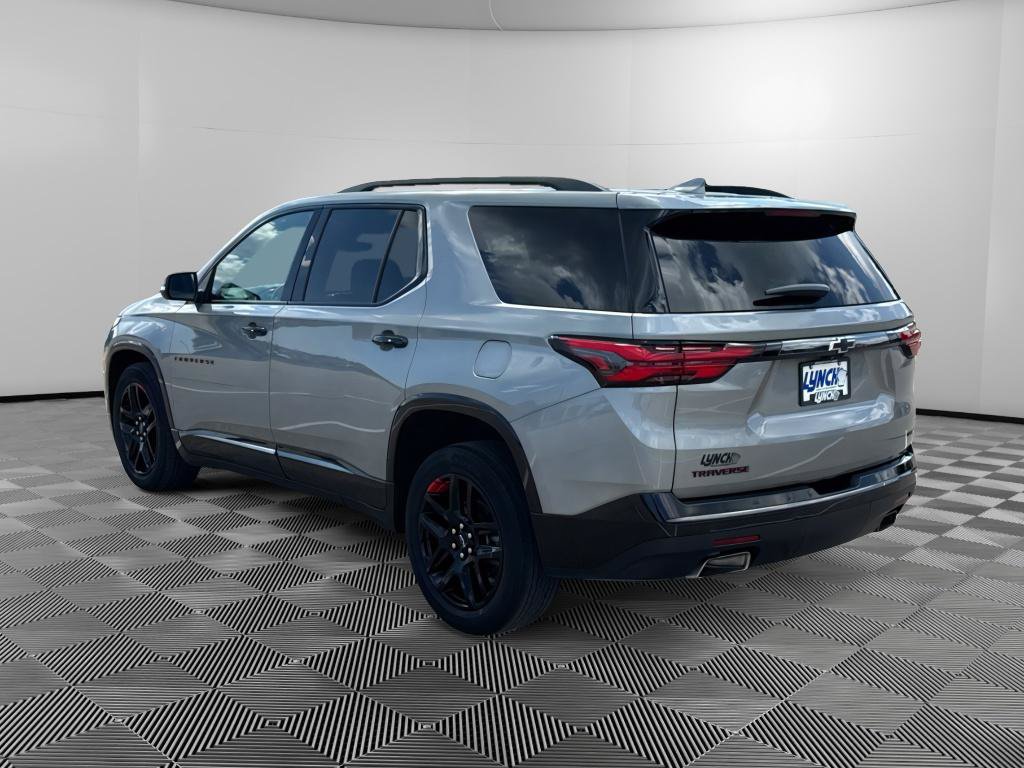 Used 2023 Chevrolet Traverse Premier w/ Redline Edition AWD/4WD image 5