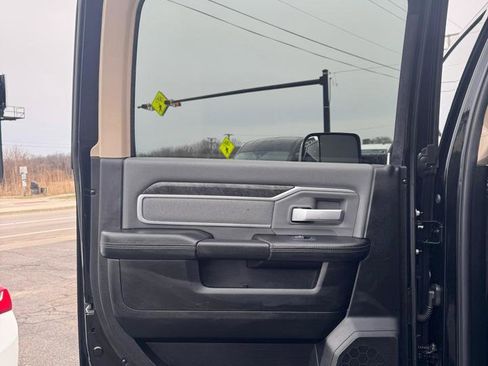 Used 2020 RAM 2500 Big Horn image 14