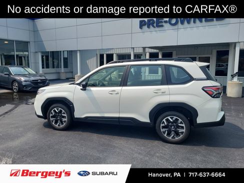 Certified 2025 Subaru Forester AWD/4WD image 2