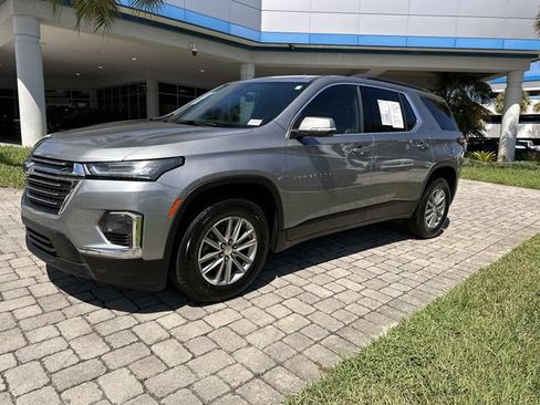 Used 2023 Chevrolet Traverse LT FWD image 21