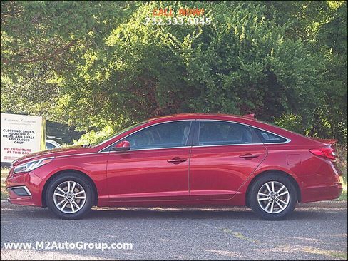 Used 2016 Hyundai Sonata SE image 2