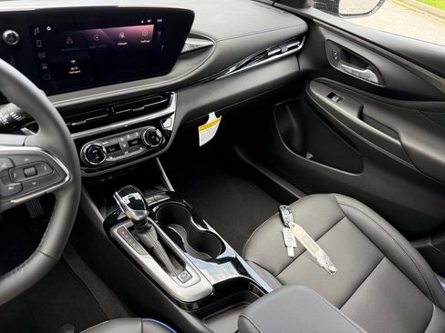 New 2026 Buick Envista Sport Touring w/ Convenience I Package FWD image 27