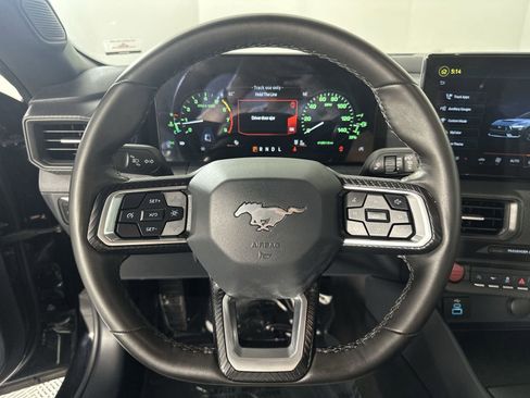 Used 2024 Ford Mustang Coupe RWD image 14