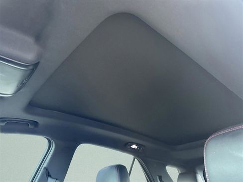 Used 2023 Chevrolet Equinox RS w/ RS Leather Package image 20