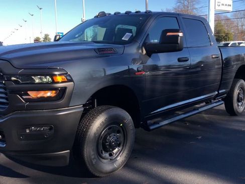 New 2026 RAM 2500 Tradesman AWD/4WD image 4