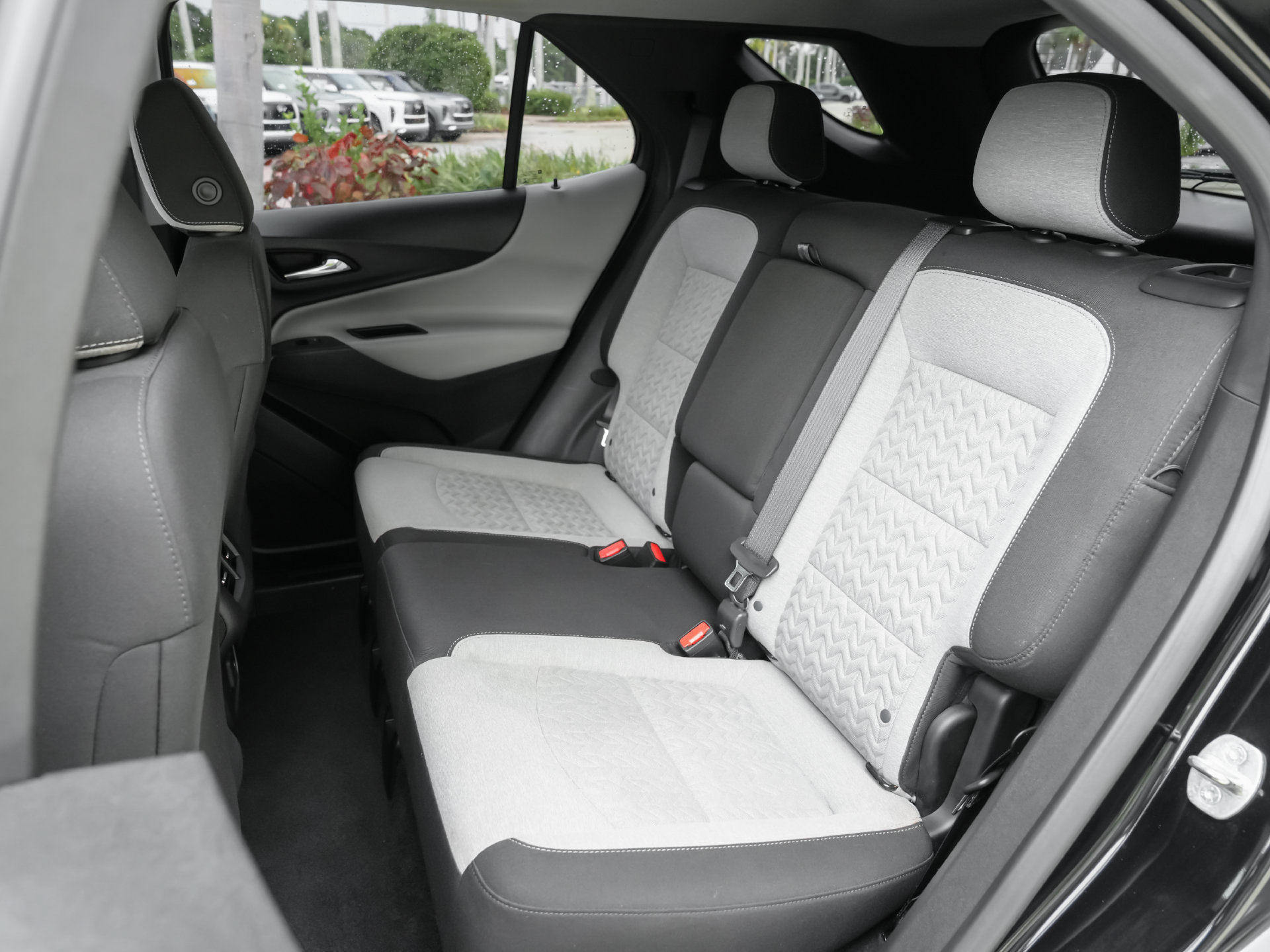 Used 2023 Chevrolet Equinox LS FWD image 35