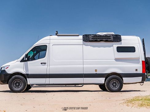 Used 2019 Mercedes-Benz Sprinter 170 image 3