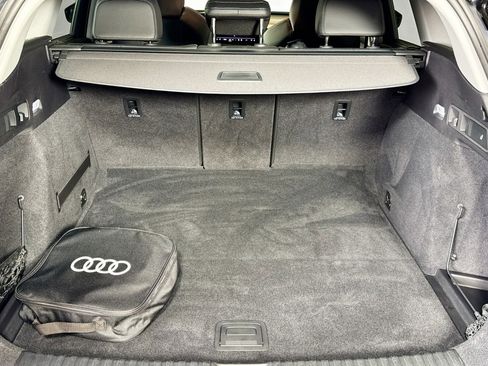 Used 2025 Audi Q6 e-tron Premium Plus image 24