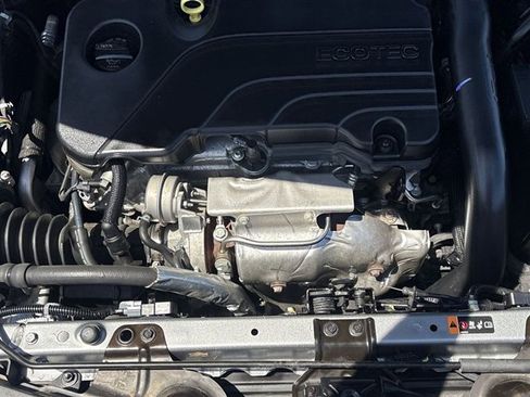 Used 2023 Chevrolet Malibu RS FWD image 28