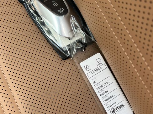 New 2026 Mercedes-Benz E 53 AMG e 4MATIC Sedan image 38