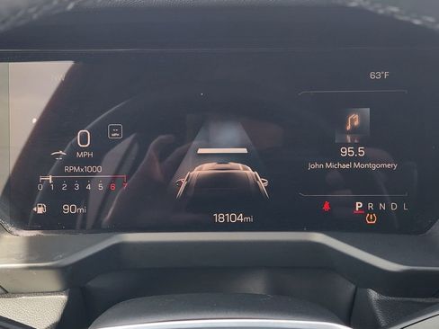 Used 2025 GMC Acadia Elevation FWD image 16