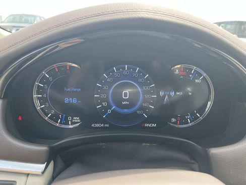 Used 2017 Cadillac XTS Premium Luxury FWD image 35