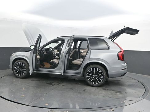 New 2026 Volvo XC90 B6 Ultra w/ Protection Package Premier AWD/4WD image 40