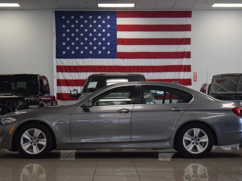 Used 2012 BMW 528i Sedan RWD image 17