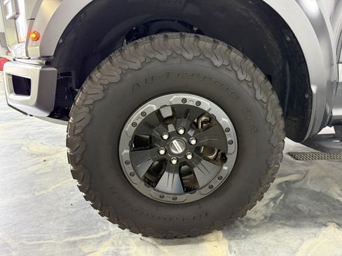 Used 2018 Ford F150 Raptor w/ Equipment Group 802A Luxury AWD/4WD image 26
