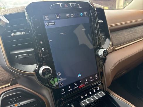 Used 2024 RAM 3500 Limited image 27