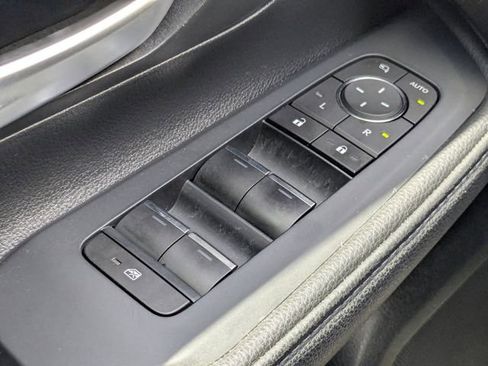 Used 2025 Toyota Grand Highlander FWD image 34
