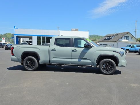 New 2026 Toyota Tundra Limited w/ TRD Off-Road Package AWD/4WD image 7