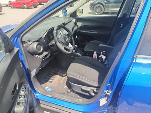 Used 2022 Nissan Kicks S FWD image 9