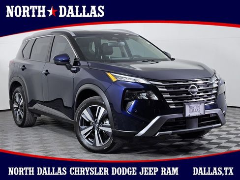 Used 2025 Nissan Rogue SL image 1