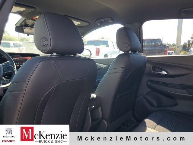 New 2026 Buick Envista Sport Touring w/ Convenience I Package FWD image 22