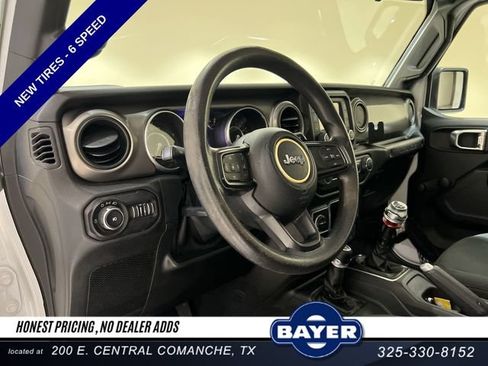 Used 2018 Jeep Wrangler Unlimited Sport AWD/4WD image 9