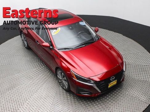 Used 2023 Nissan Altima 2.5 SL FWD image 3