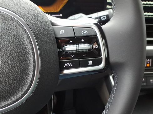 New 2026 Kia Carnival LXS FWD image 26