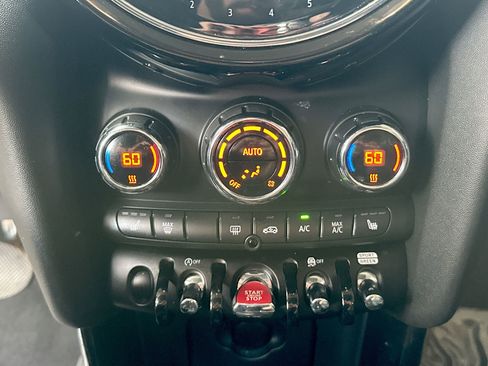 Used 2023 MINI Cooper S image 17