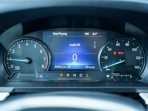 Used 2023 Ford Explorer XLT image 35