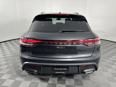 Certified 2025 Porsche Macan image 10
