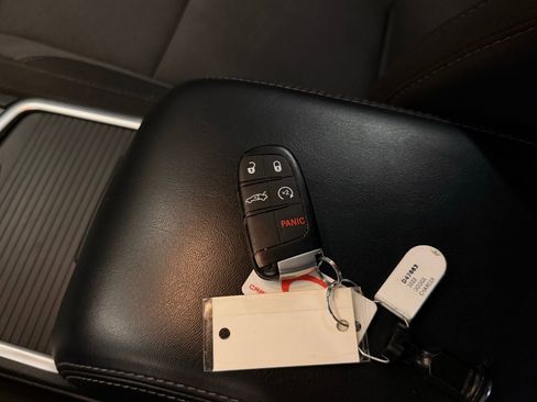 Used 2022 Dodge Charger SXT w/ Navigation & Travel Group image 46