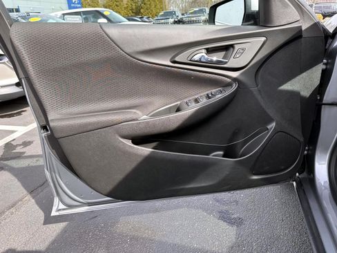 Used 2024 Chevrolet Malibu LT FWD image 8