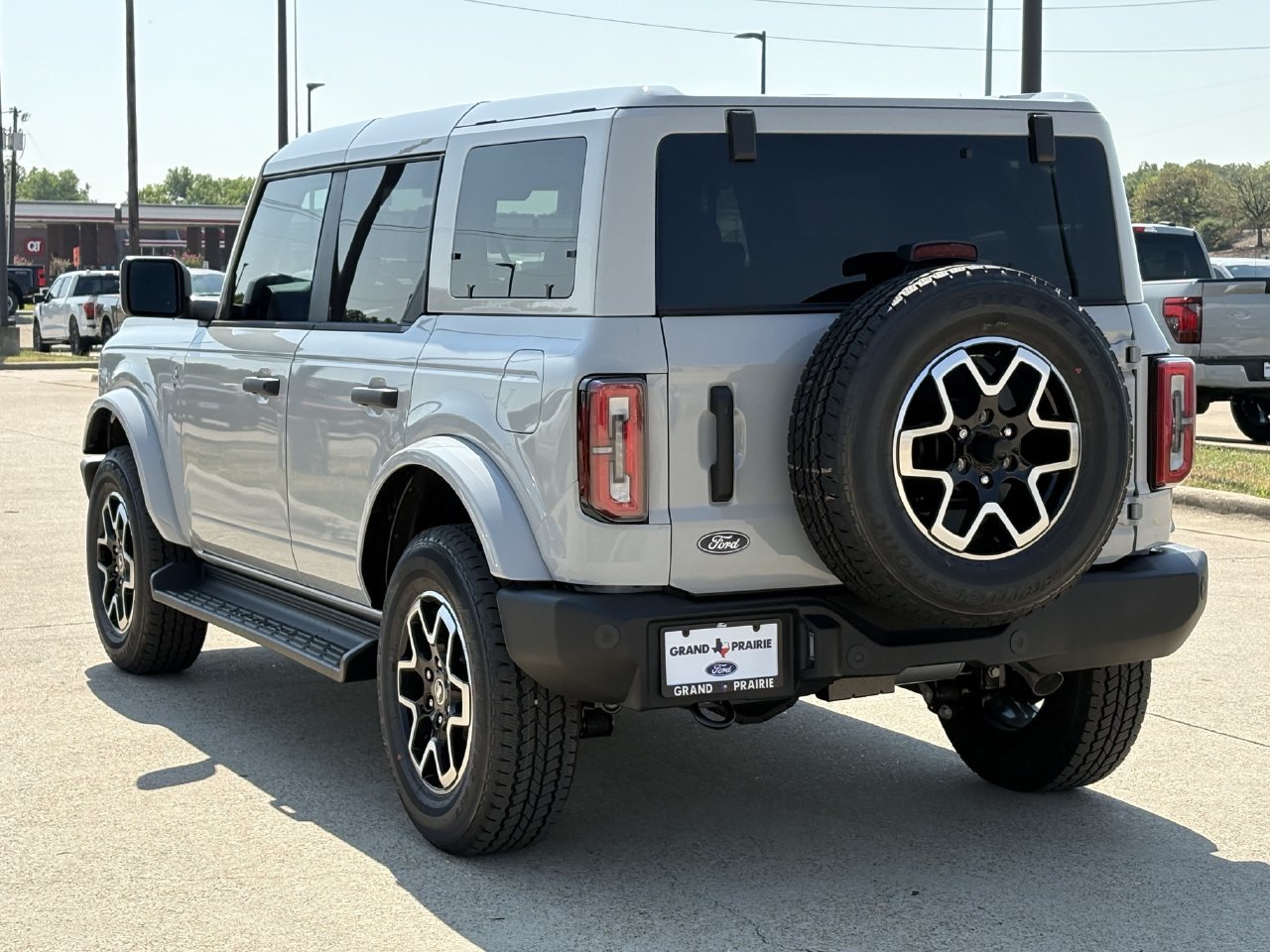 Used 2026 Ford Bronco Outer Banks AWD/4WD image 4