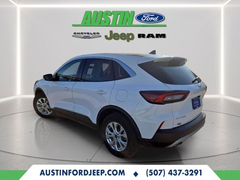 Certified 2023 Ford Escape Active image 3