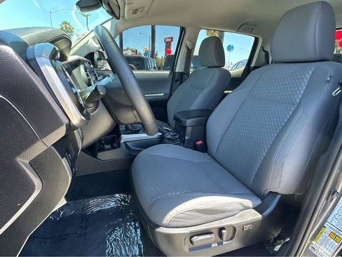 Used 2021 Toyota Tacoma SR5 RWD image 8