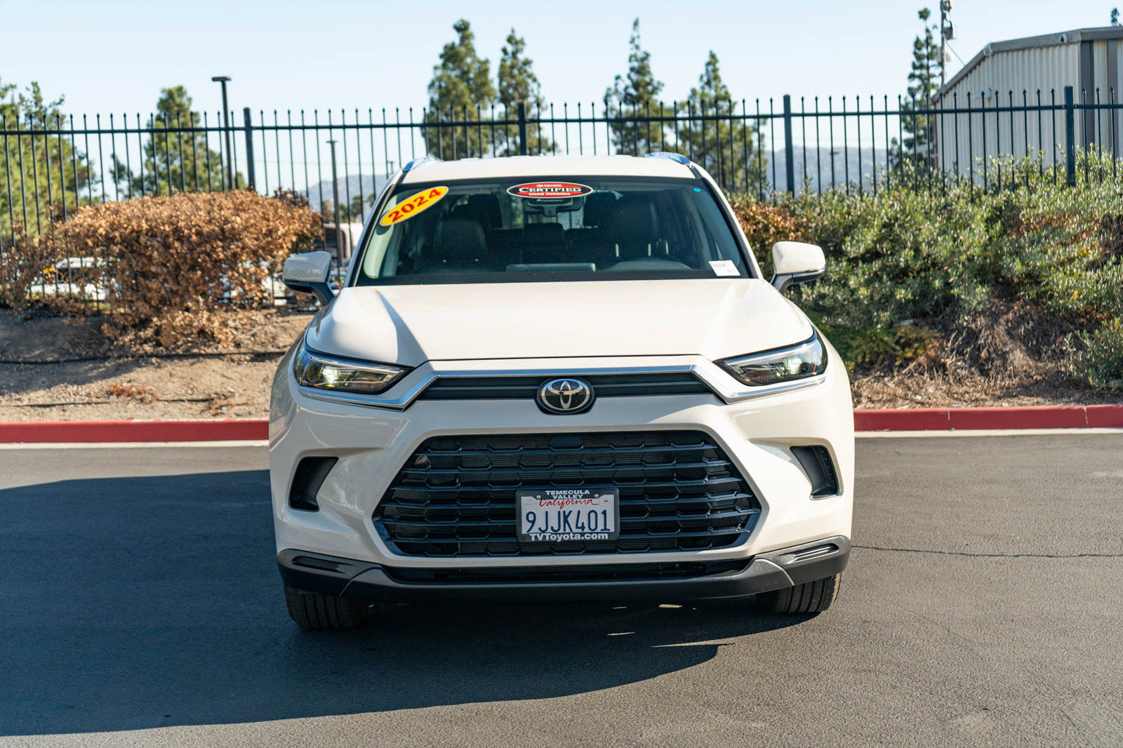 Certified 2024 Toyota Grand Highlander FWD image 2