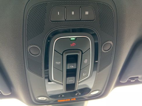 Used 2019 Audi SQ5 Prestige w/ Prestige Package AWD/4WD image 38