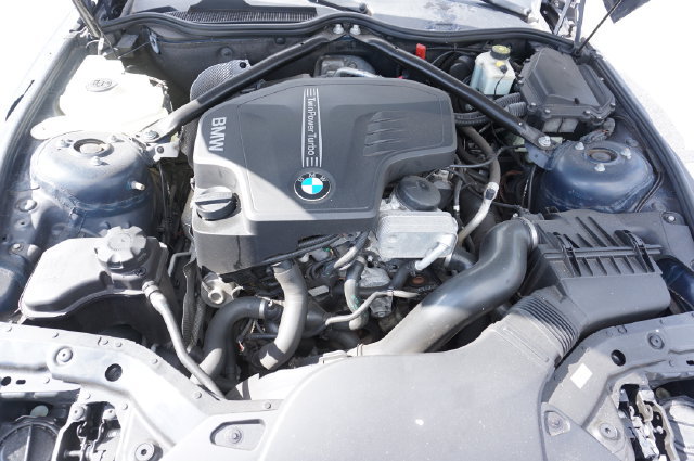 Used 2012 BMW Z4 sDrive28i RWD image 9