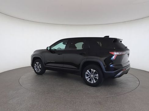 Used 2025 Chevrolet Equinox LT FWD image 10