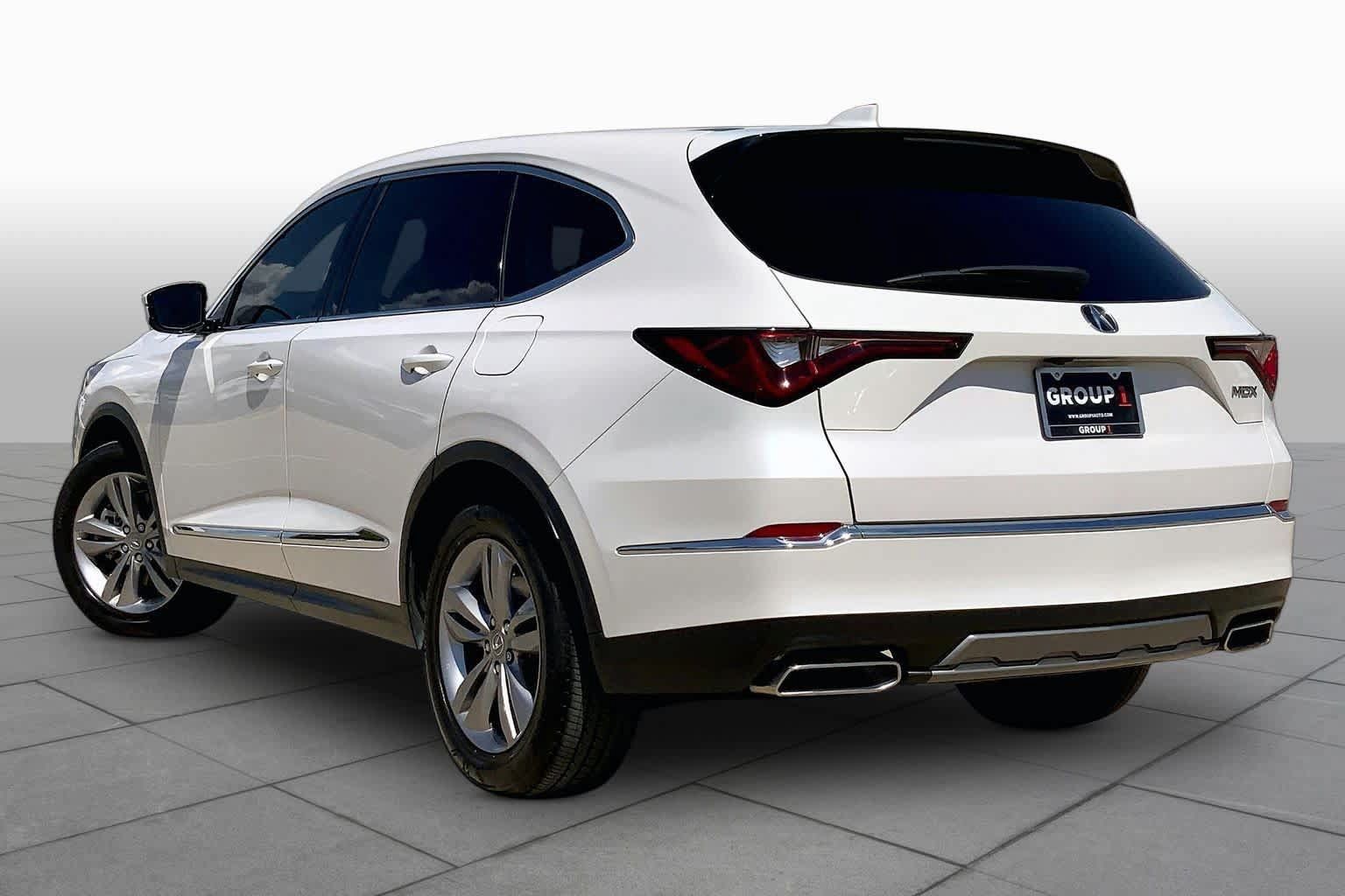 Used 2025 Acura MDX FWD image 12