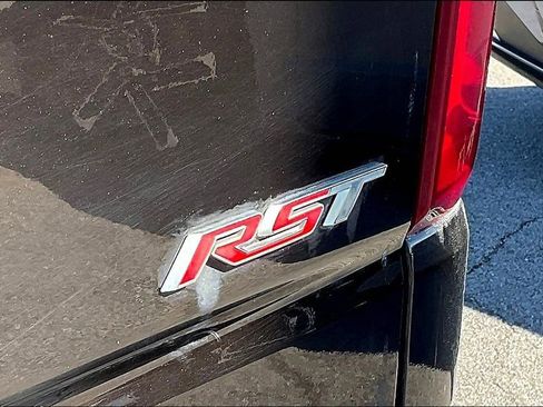 Used 2019 Chevrolet Silverado 1500 RST image 34